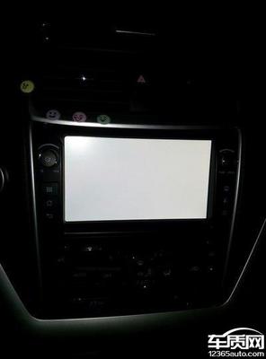 吉利帝豪车载导航常见故障解析 死机、黑屏和白屏原因与解决方案